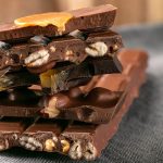 Tablette noisettes, Chocolat Lait / Noir / Ivoire