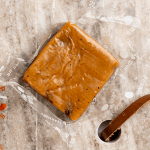 Pavé Souvenir de mon île - Raisins au pastis de l'Ile de Ré et poivre de Maceron